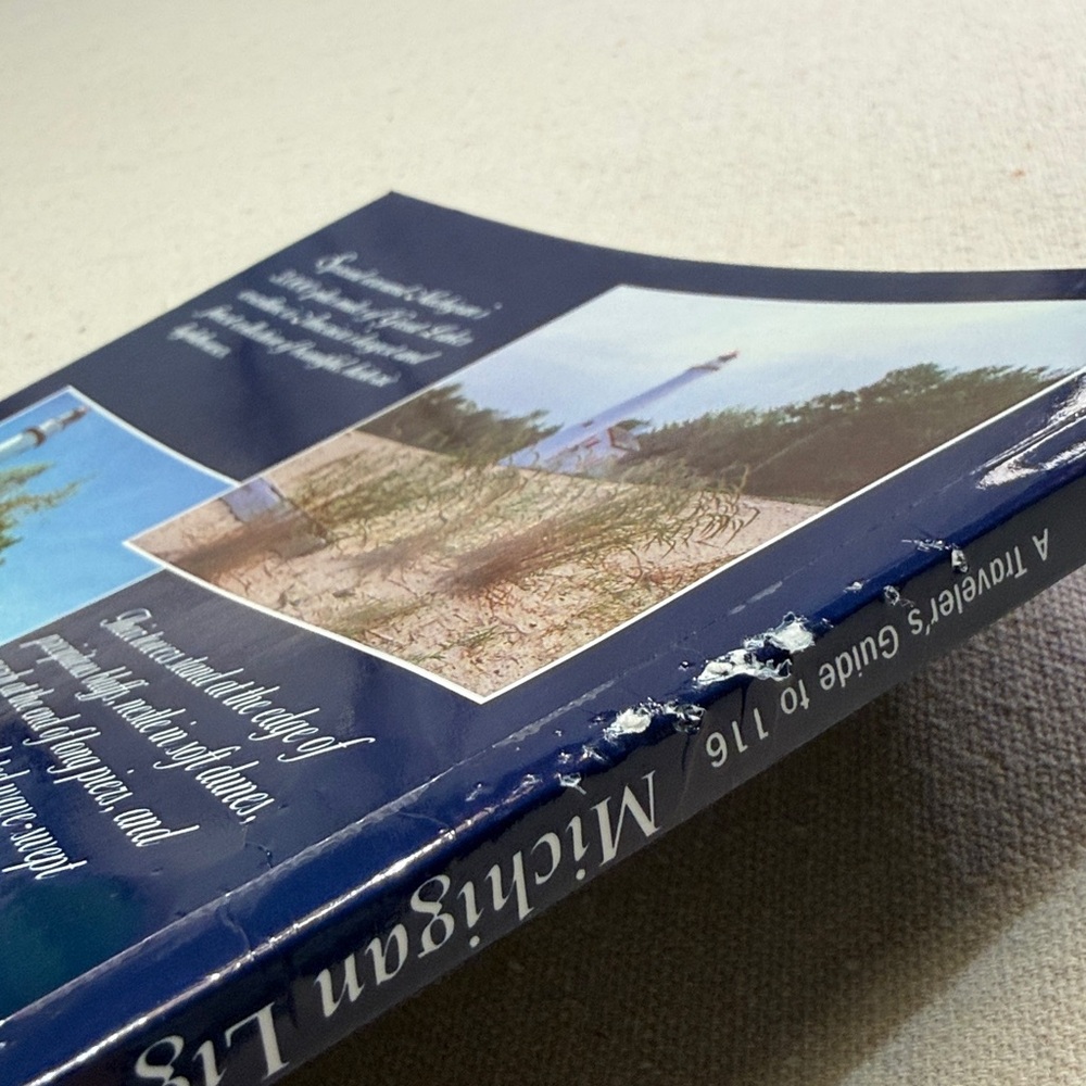 Michigan Lighthouses Guidebook - A Traveler’s Guide to 116 Michigan Lighthouses - Picture 13 of 16